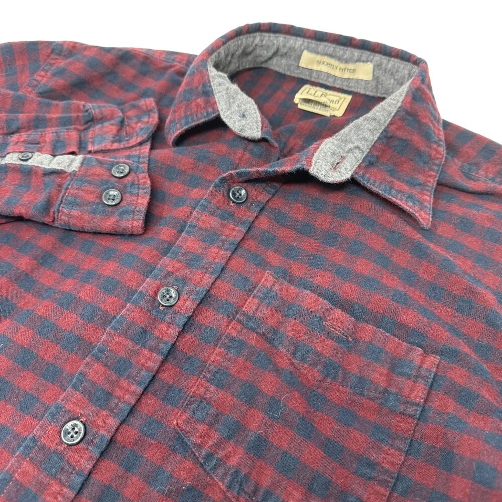 L.L. Bean Gingham Check Flannel Shirt Size Medium Red Blue Button Up Long Sleeve